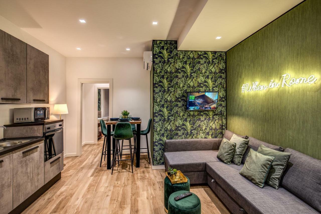 Lovely Rome Apartments - Historic City Center ภายนอก รูปภาพ