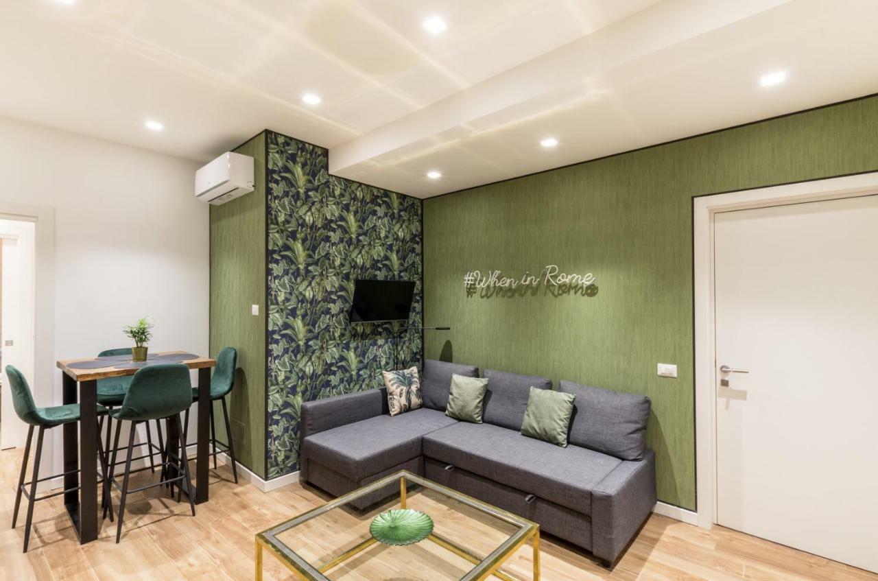 Lovely Rome Apartments - Historic City Center ภายนอก รูปภาพ